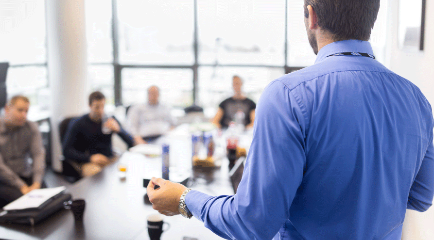 ¿Cuáles son las habilidades que debe tener un capacitador en marketing?