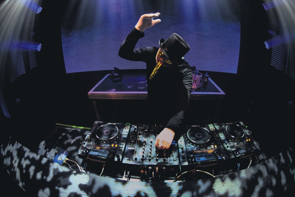 claptone — el poder del personaje